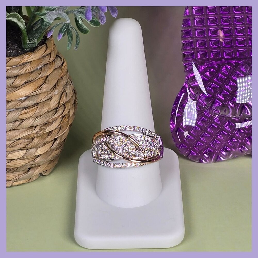 Cluster Ring With Rose Golden & Silvery Twist Design Size 10.25 (NWOT) - Picture 1 of 6